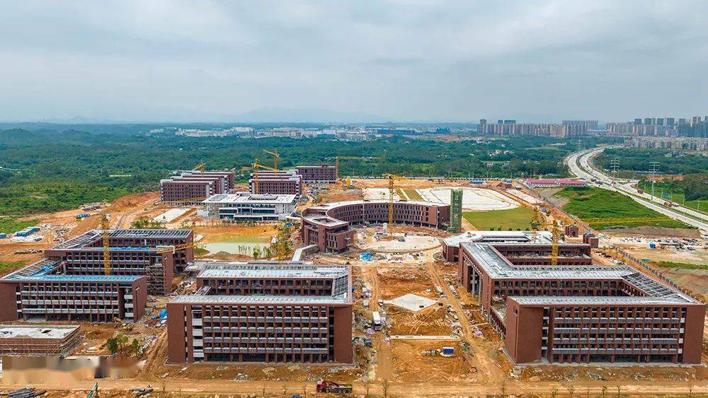 阳西一中新校区建设进入室内装修阶段_项目_施工人员_材料