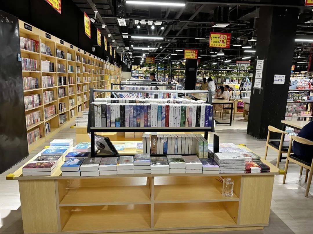 岳麓山52阅读三人行书城:孩子想要的我都有_书籍_成长_喧嚣