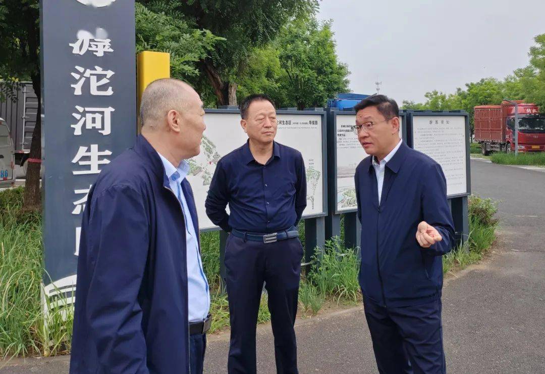 市园林局党组书记,局长赵继军调研城区段滹沱河生态区建设管理工作
