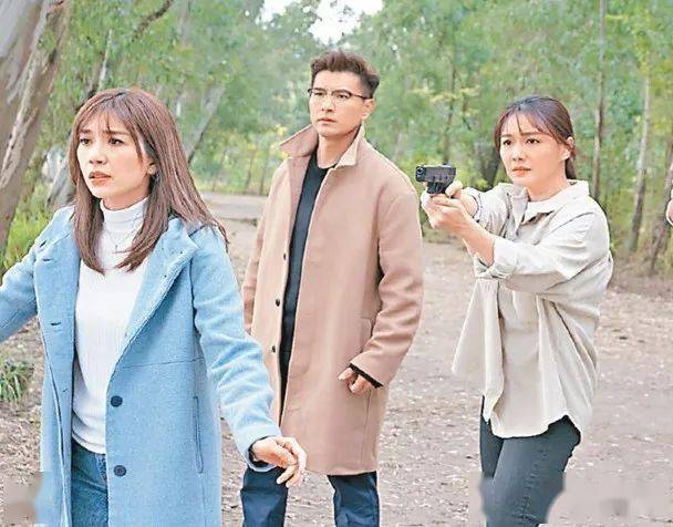 黄智雯隐瞒身世,日日受摧残_角色_吴岱融_汤洛雯