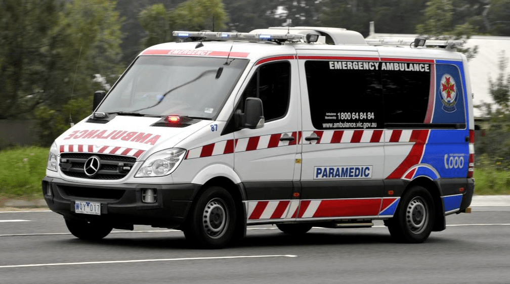 问题,于是让 max 给自己注射了 epipen,妈妈则拨打了 000 叫了救护车