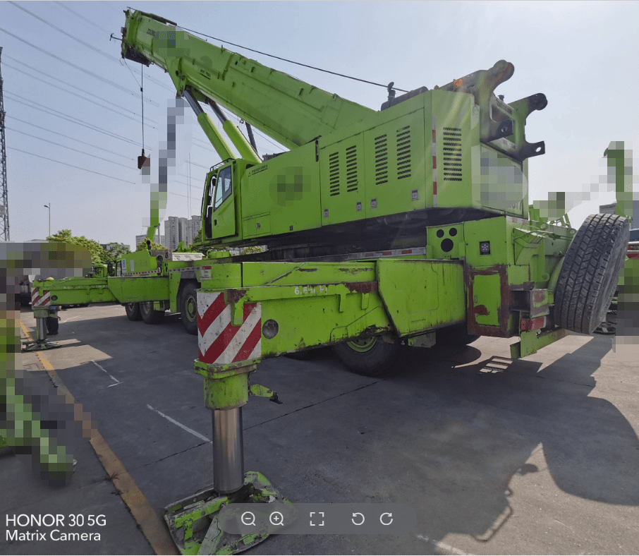 50t(以现场车况及配置为准)制造日期:2020年6月设备型号:zat4000v663