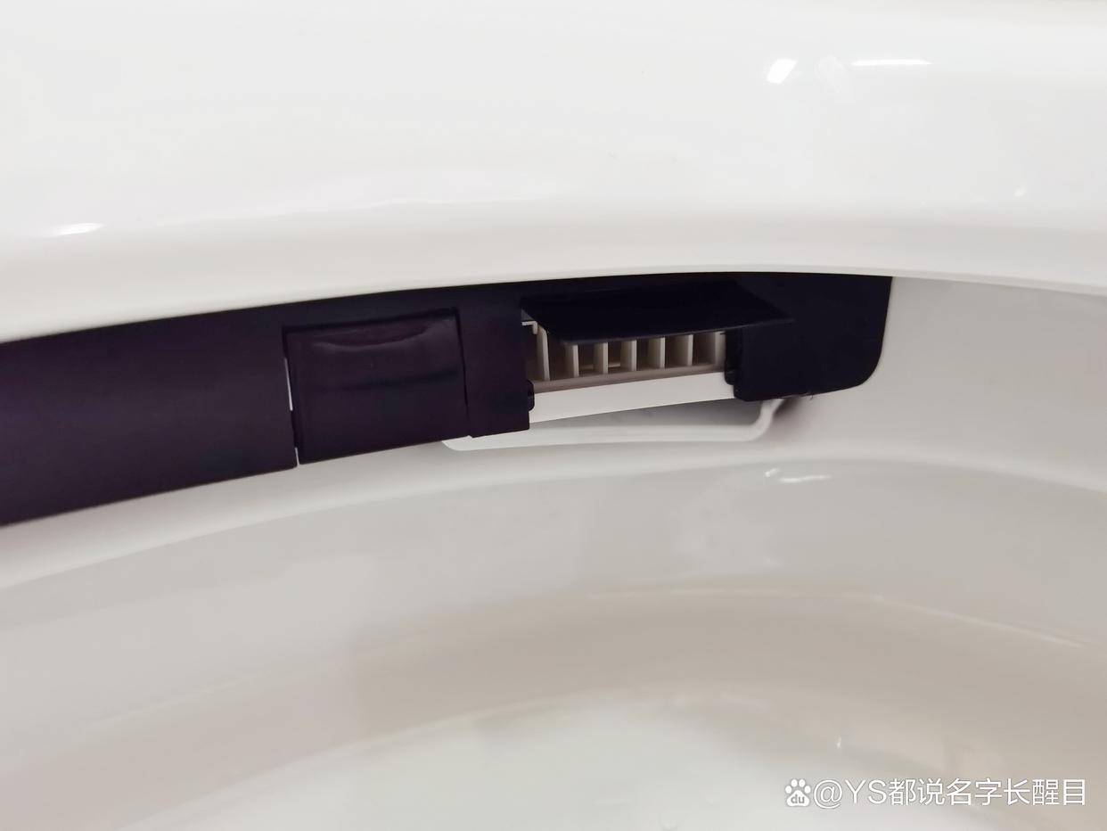 把私家健康助手带回家：为父母升级的云米AI健康检测马桶Air