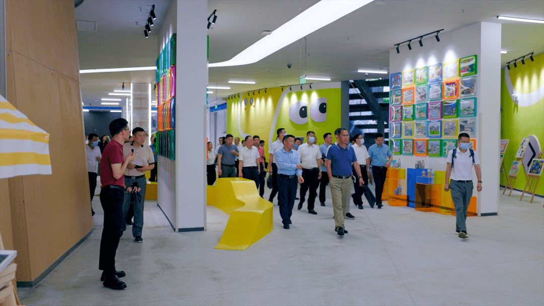 走进深圳这所小学,探访全国领先的跨学科融合实践_主题_红岭_课程