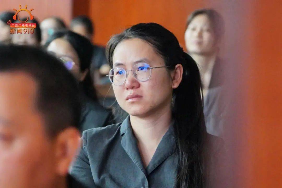 "梧州市中级人民法院民二庭法官助理黄仕灵感慨地说道.