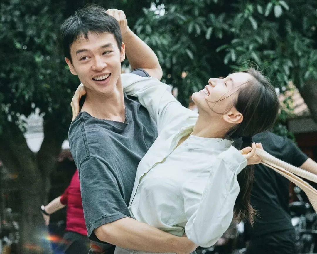 《温柔壳》:以温柔之壳,包裹破碎之心_戴春_苹果_影片