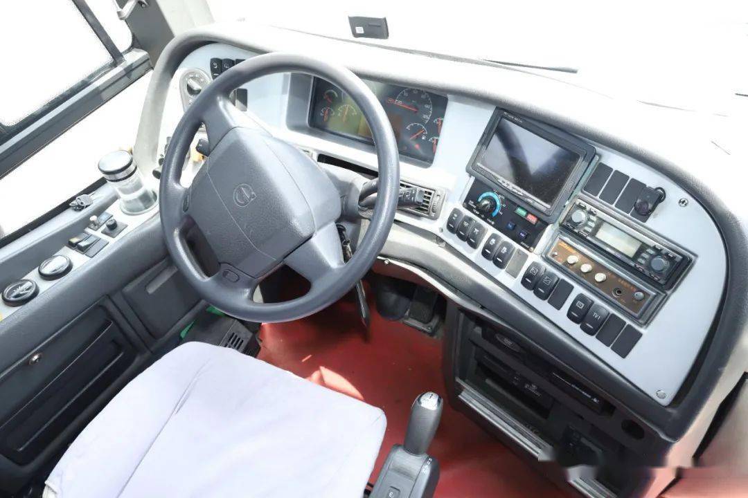 【视频】2 1座商务大沙发 未能续写b10m辉煌的西沃9600豪华客车_搜狐