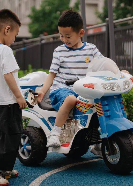 倾听儿童 相伴成长——来玩孩子"智造"的六一游戏节_亚运会_龙舟_汽车