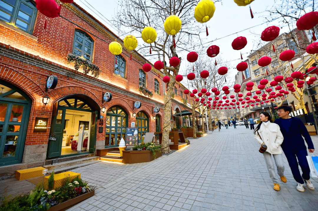 大鲍岛文化休闲街区地址:青岛市市北区海泊路35号青岛地铁1号线中山路