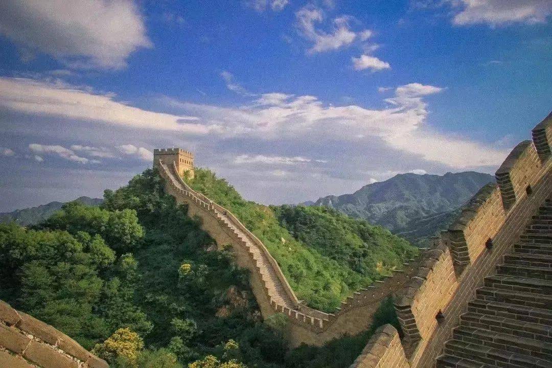 【跟着课本去旅行】读《神州谣》感受长城之雄伟(第三十二期)_遗迹