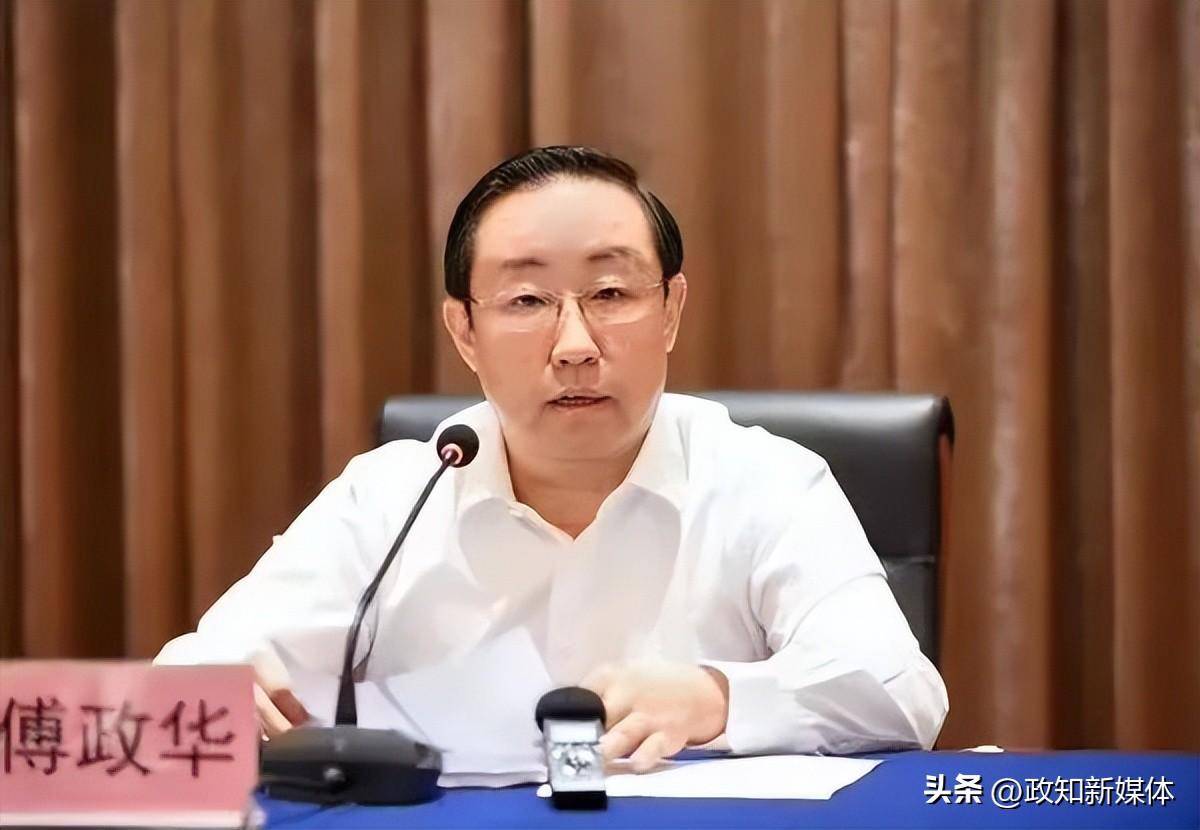 另外,山西省原副省长,公安厅原厅长刘新云也被指参与在党内搞团团伙伙
