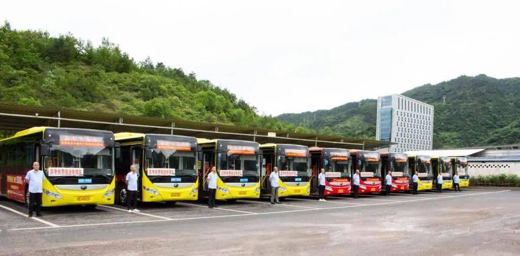 古蔺交通爱心送考再出发!护航学子高考路_考生_出租车