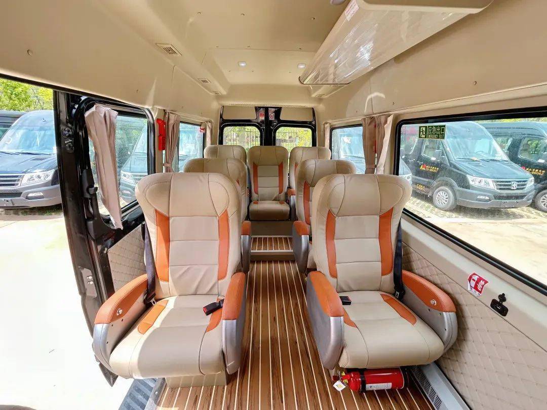 独家安排,全新9座奔驰亚星车【3】旅拍送电子底片(每团30张)【2】天幕