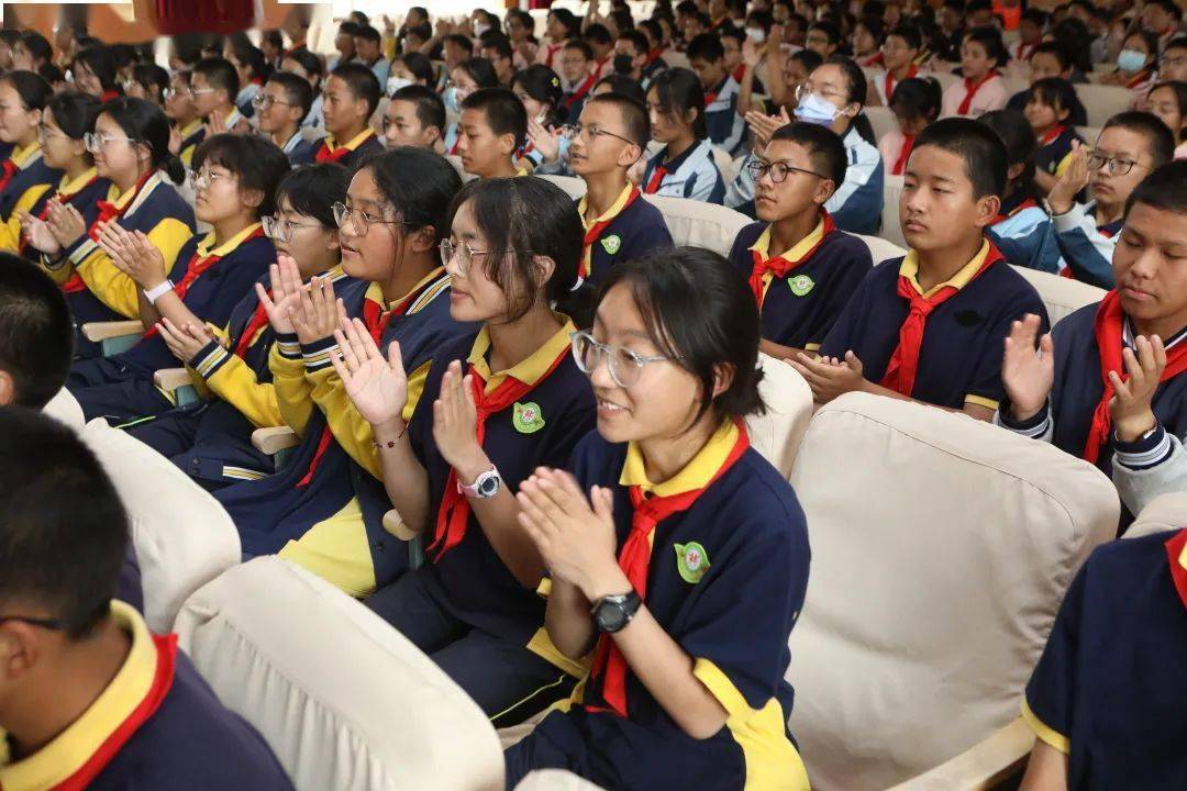 《我的冠軍老師》重返校園,前中國女足隊長浦瑋走進共康中學_指導