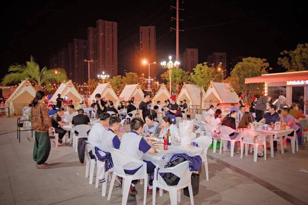 2米羊肉串!海安这家露天大排档放大招!高考考生到店有惊喜!