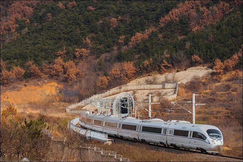 农历大雪时节,西安铁路局crh380b-3665担当的g2054次(威海-西安北)