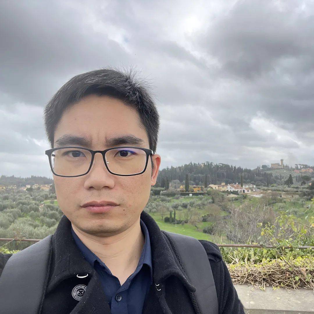 广州铁路物资有限公司蒋婧怡认同华工工管mba的理念和文化,自己备考时