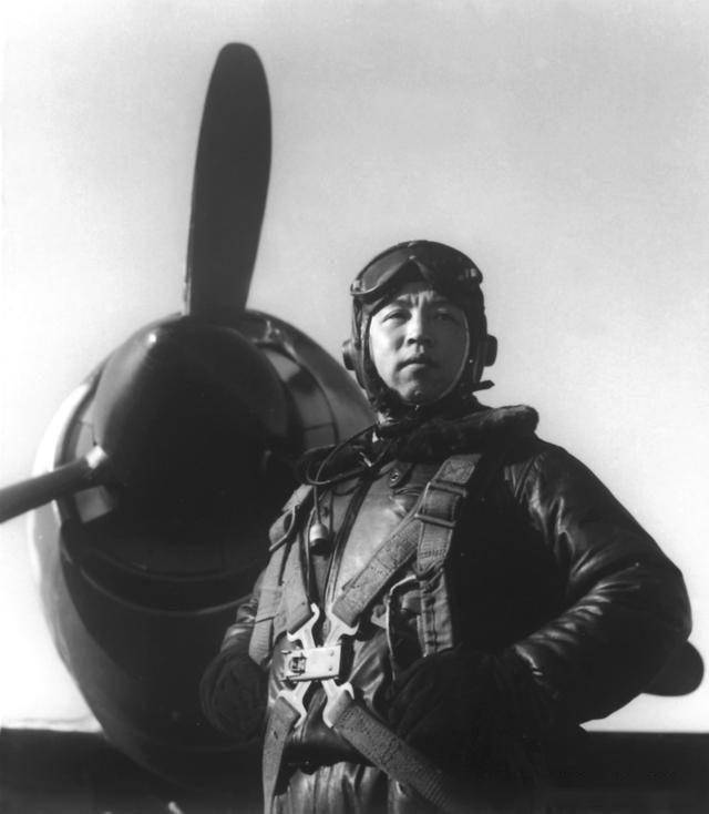 【志愿军飞行员王天保曾驾驶拉11击落击伤美军四架f86喷气式战斗机】