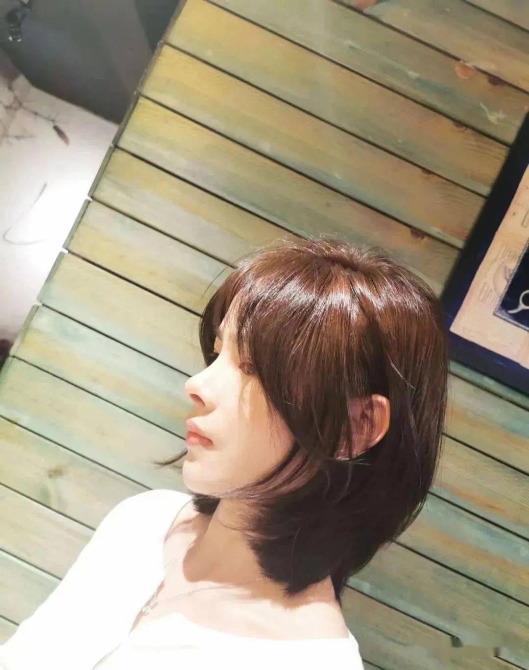 普普通通的盐系短发最耐看