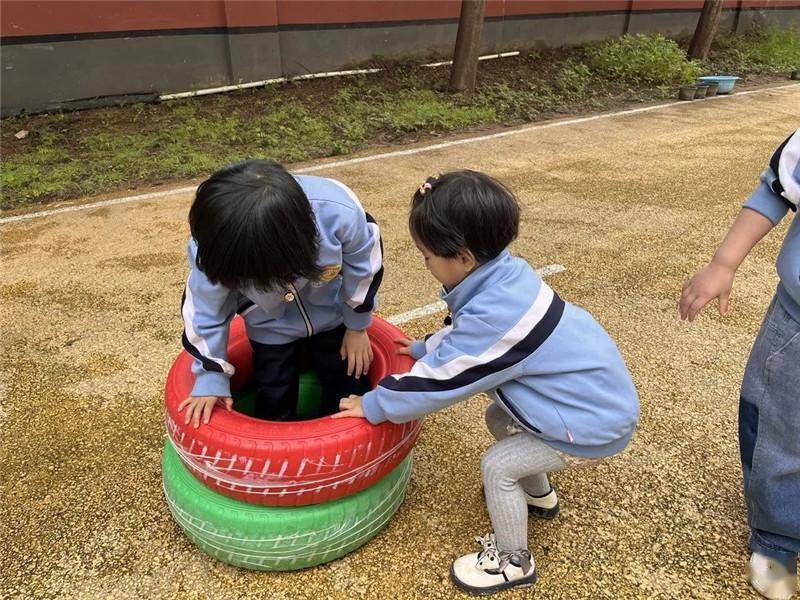 游戏套圈圈规则_套圈游戏规则_趣味游戏套圈