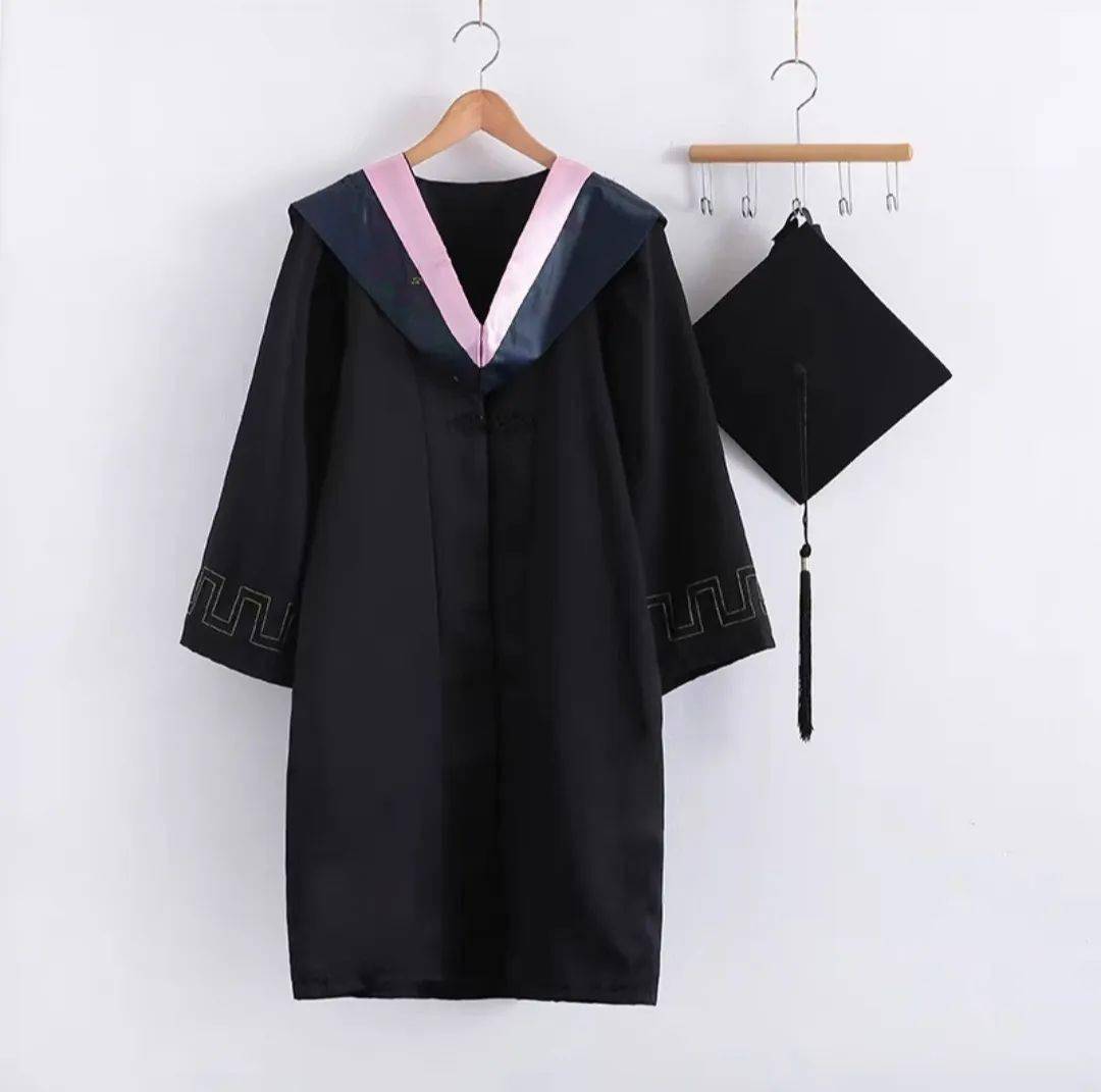 毕业季接好你的学位服着装小贴士_流苏_自然_仪式