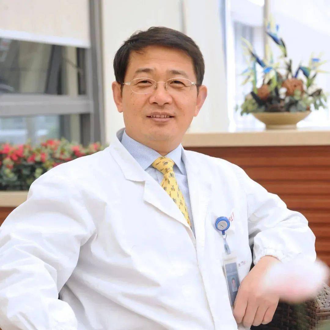 李毅刚医学博士,二级教授,博士生导师,科主任特需门诊:周二下午69