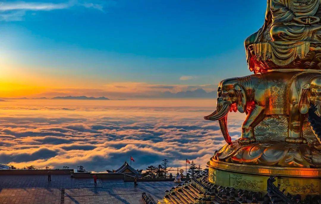 8川西四姑娘山,峨眉山,色达,墨石公园自驾7日游_丹巴_海拔_住宿