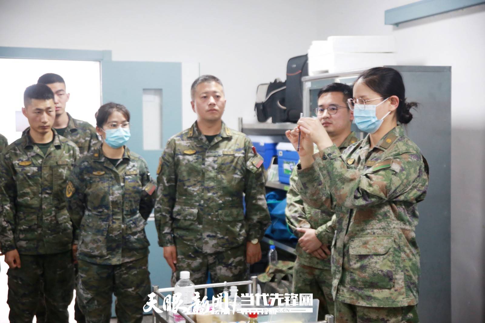 武警贵州总队机动支队开展医疗救护培训