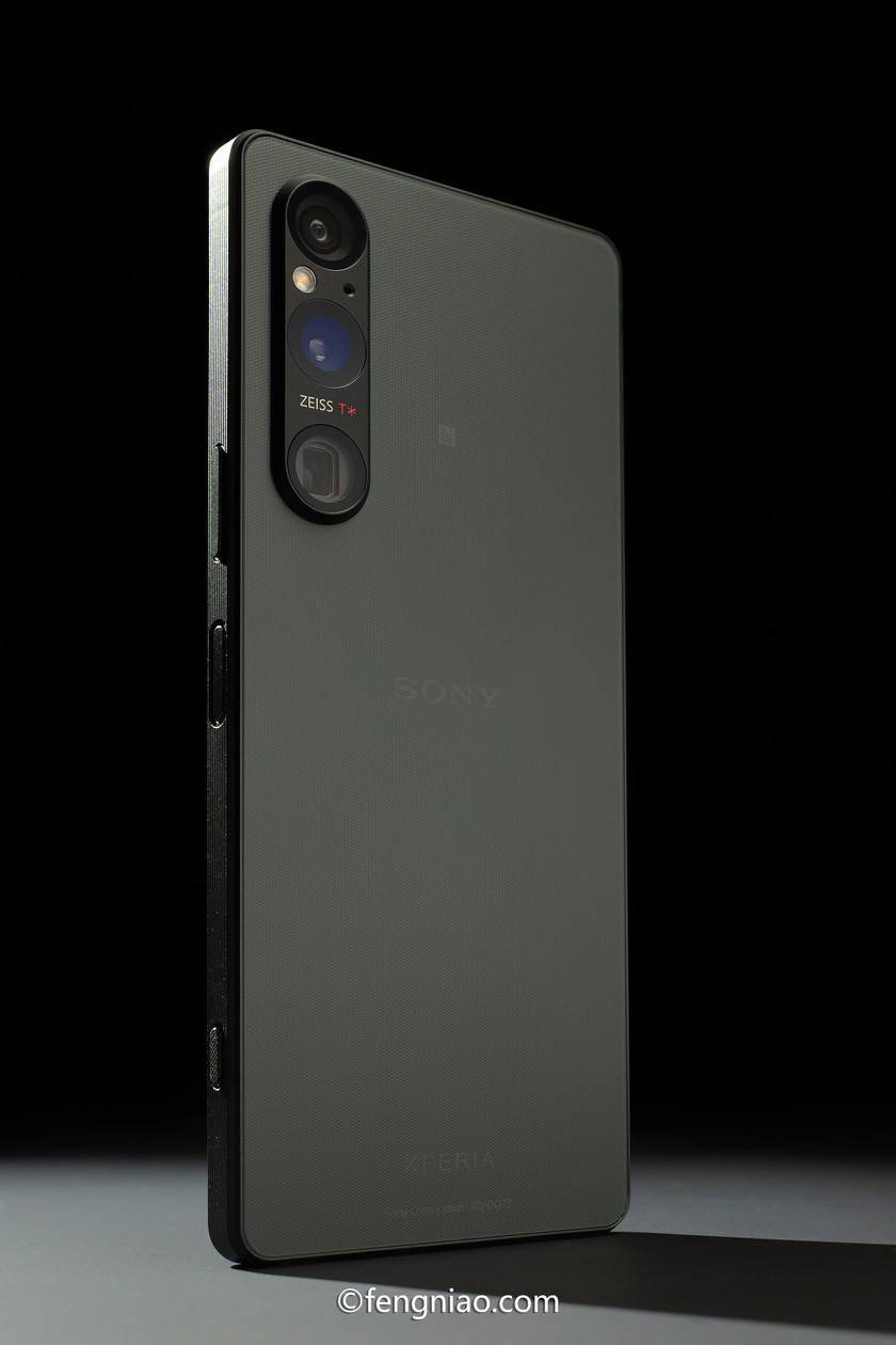 黑科技传感器赋能电影感影像 索尼xperia 1 v评测_手机_功能_边框