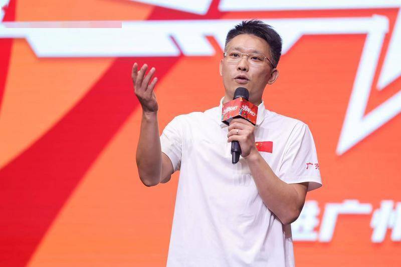 与冠军同行 | 跳水奥运冠军罗玉通广图分享冠军精神_体育_公益_广东省