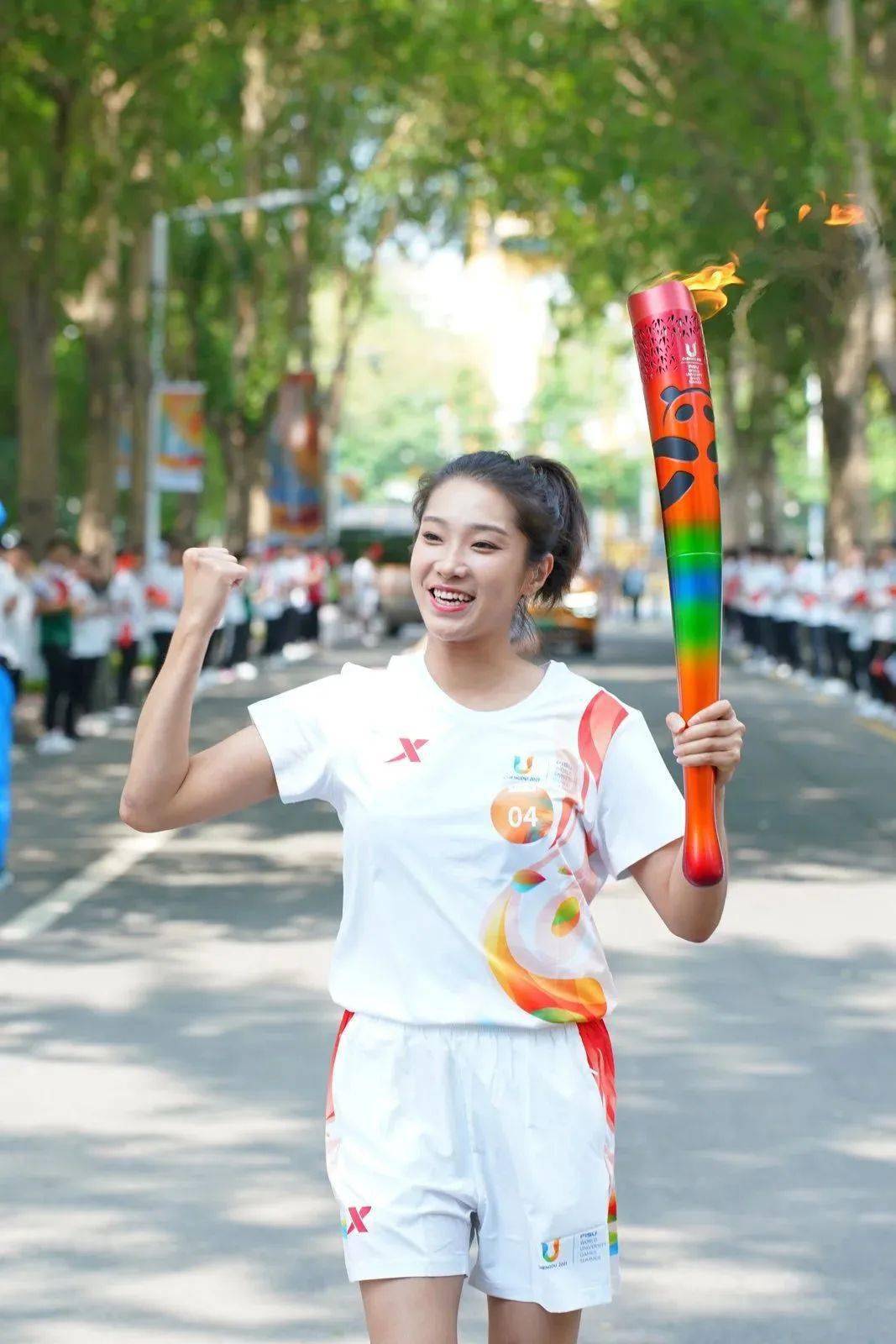 【残友量服】川观新闻:我是大运火炬手丨张天娇:在无声世界奋斗青春