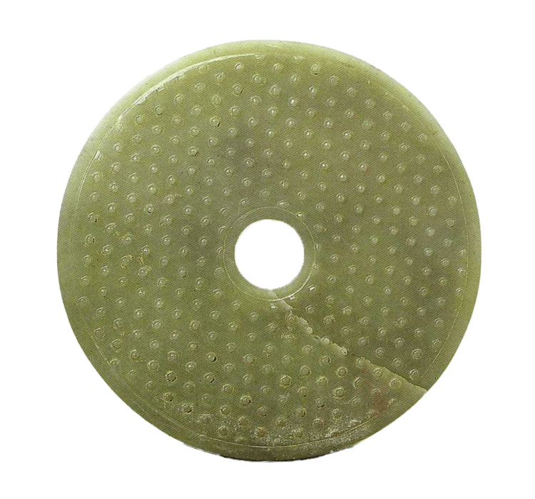 这两件谷纹玉璧璧色青白,正反两面纹饰相同,璧身内外缘各有一圈弦纹