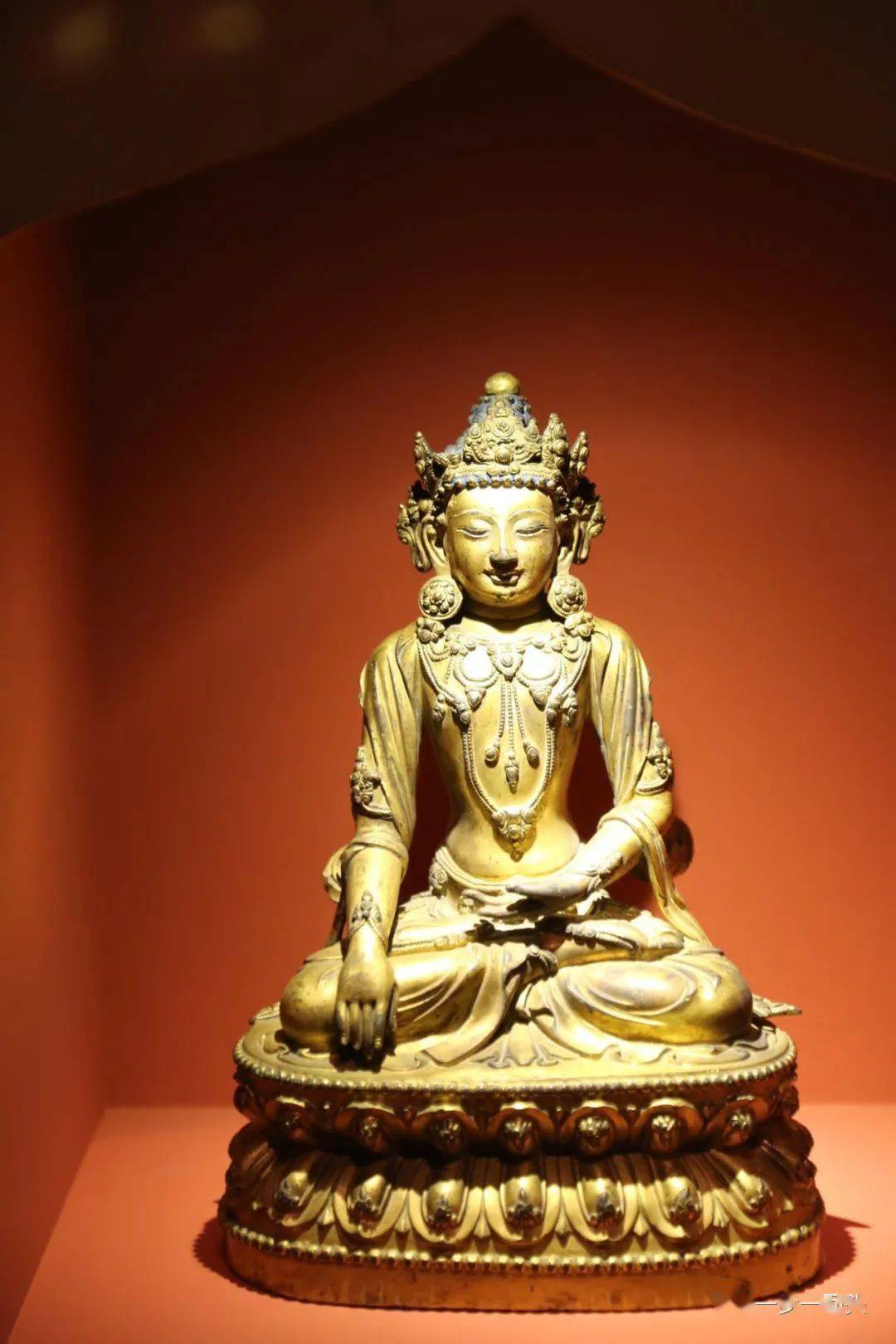 中国国家博物馆中国古代佛造像之藏传佛造像_世纪_坐像_艺术