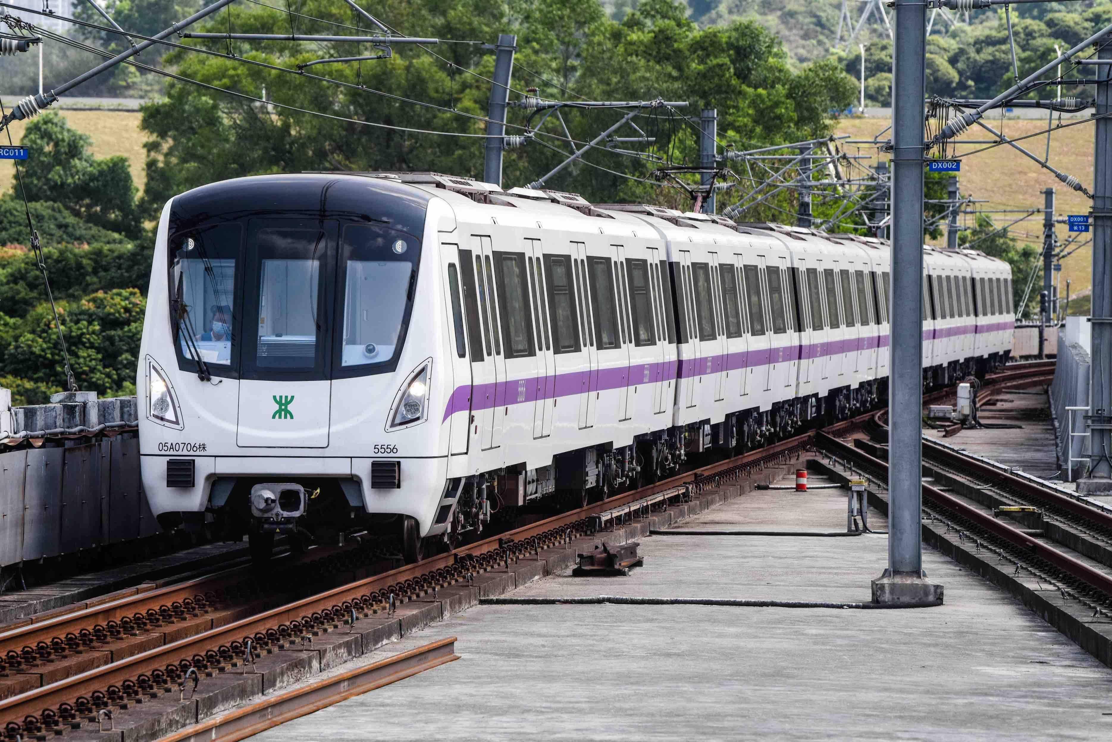 记者从深铁集团获悉,为满足市民乘车需求,深圳地铁全线网(含港铁4号线