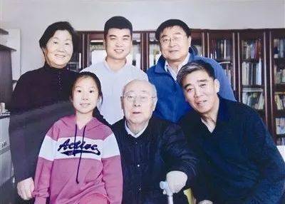 清风传家 | 于敏:干惊天事业 传淡泊家风