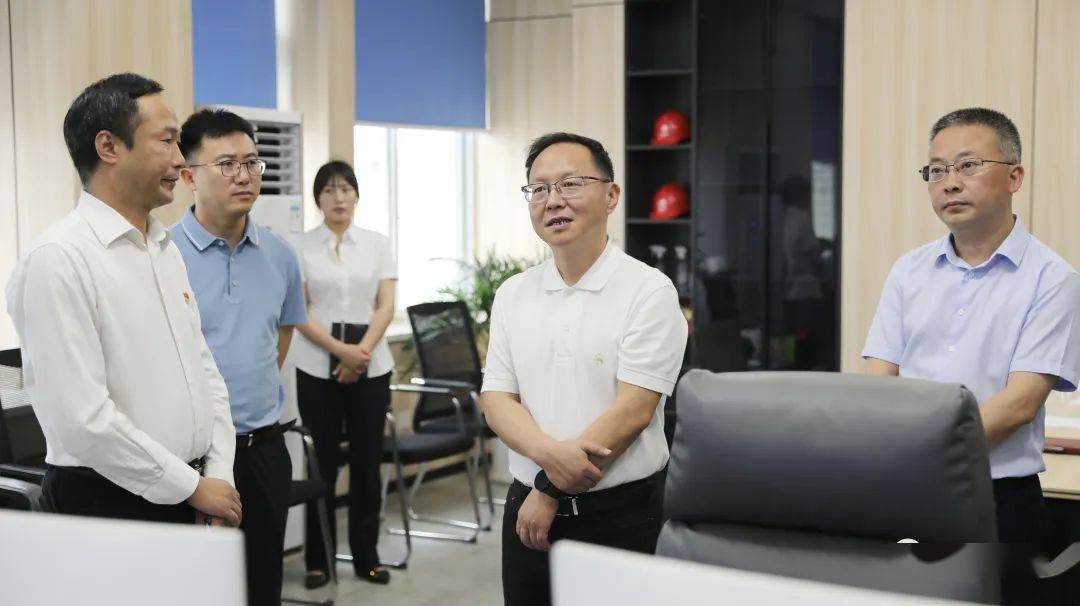 在江油发电厂,科光电站(三级闸坝),国网江油供电公司,元承军深入生产