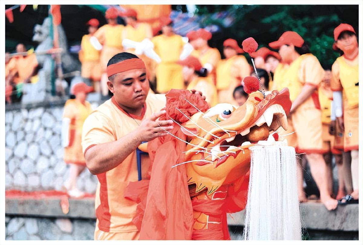桂林人扒龙船,过端午_活动_村子_龙舟