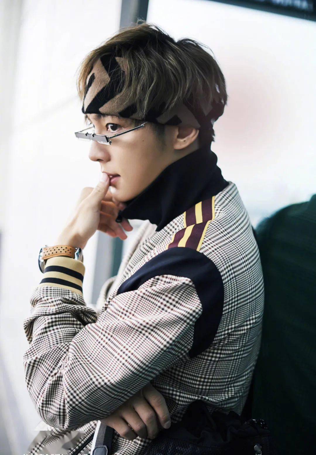 一问一答 | 炎亚纶,汪东城,大s,歪屁股男星,白敬亭,张晚意_关系_本人