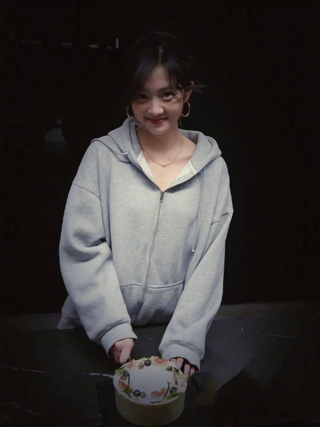 本期我们说下黄磊孙莉的女儿黄多多吧,最近这个小姐