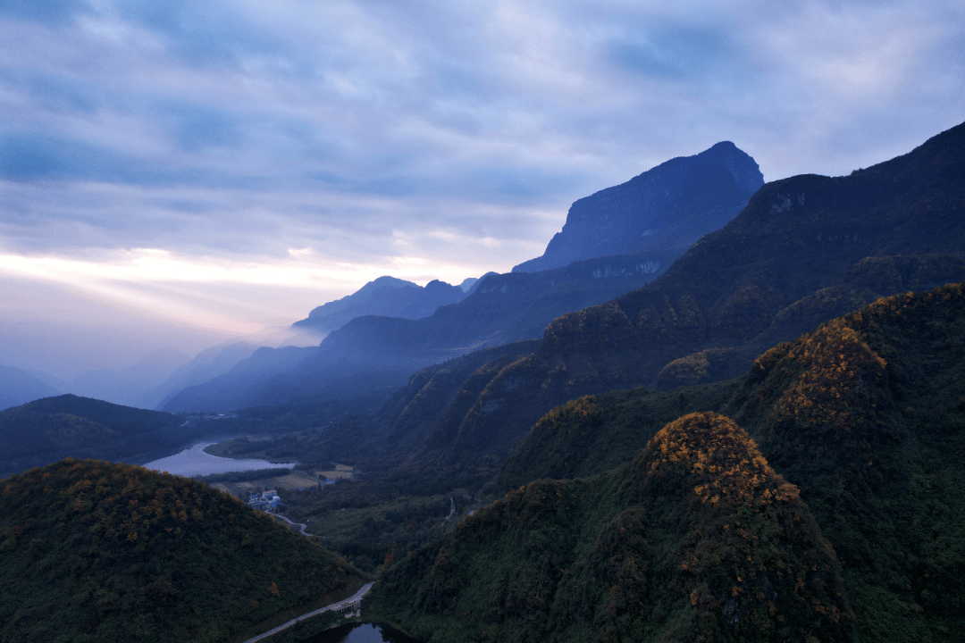 云中的诺亚方舟——大瓦山!