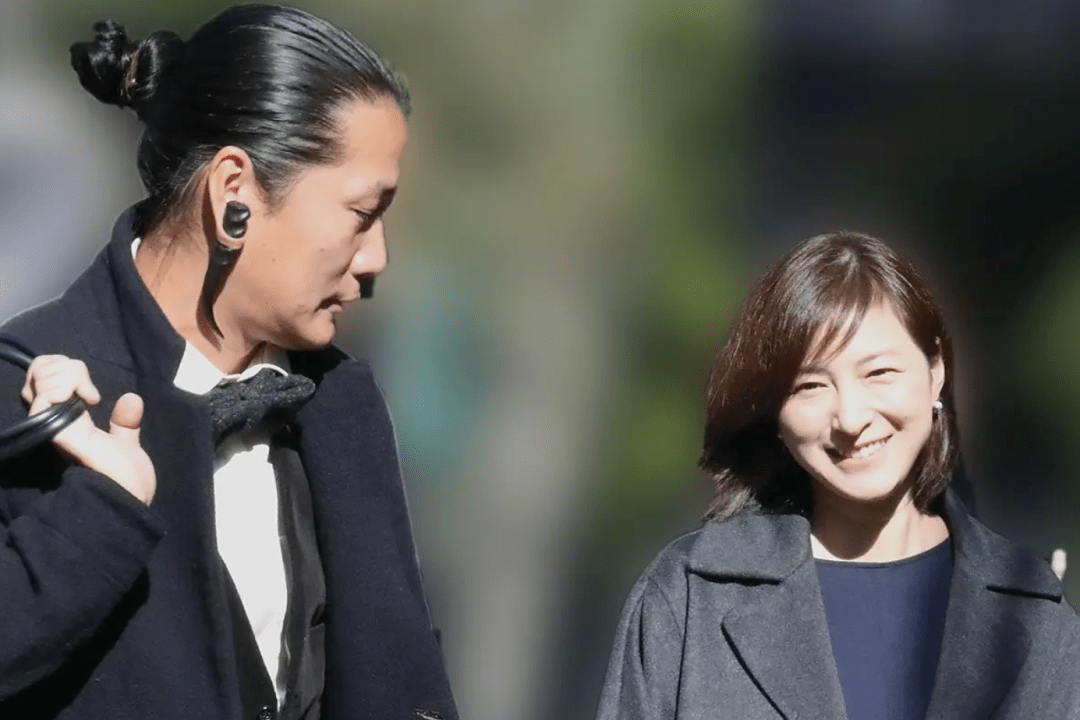 广末凉子"圣人"丈夫被曝与多人有染,甚至暴力殴打员工,强行剃头,火烧