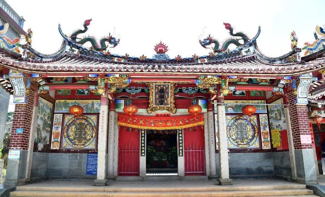 东峤镇魏厝村瑞麟祖宫赠送交流纪念品并合影留念忠门镇重兴宫这些天