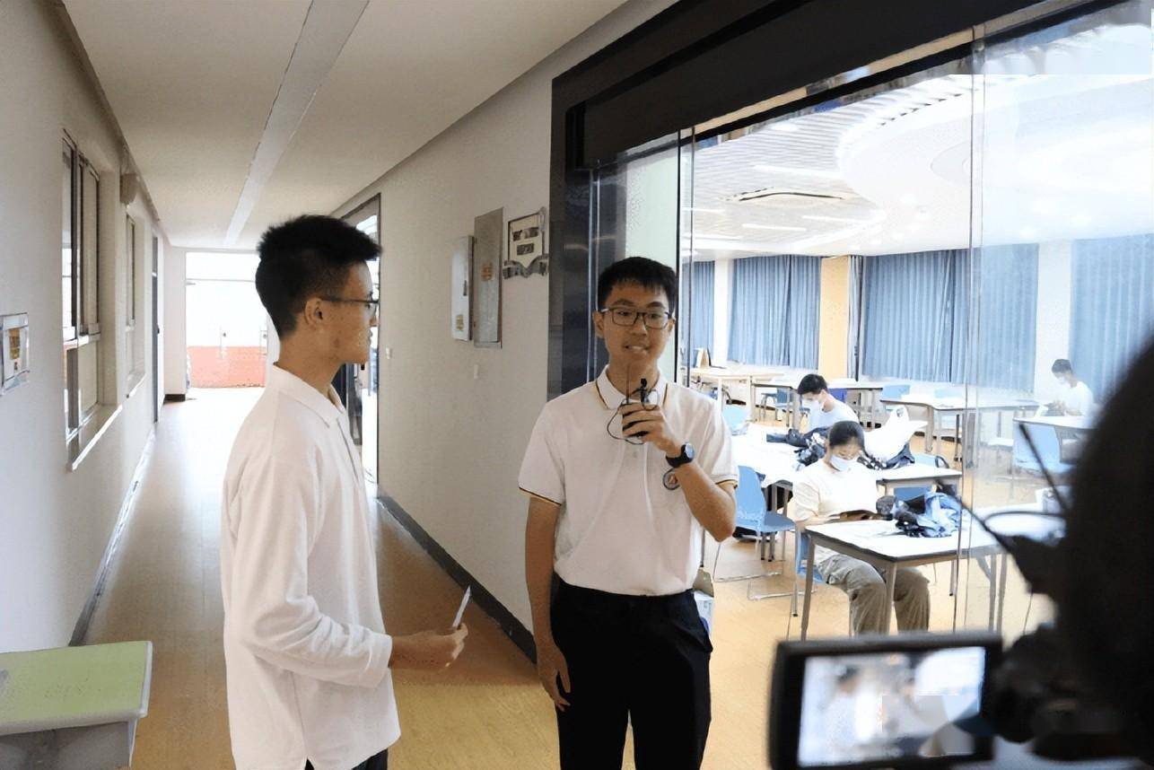 所以我们做了精心的设计和安排,"吴巍说,"控江中学的学习