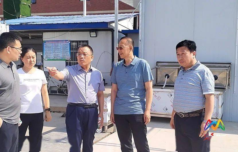 区人大常委会副主任郭建勇,副区长杜津力陪同.