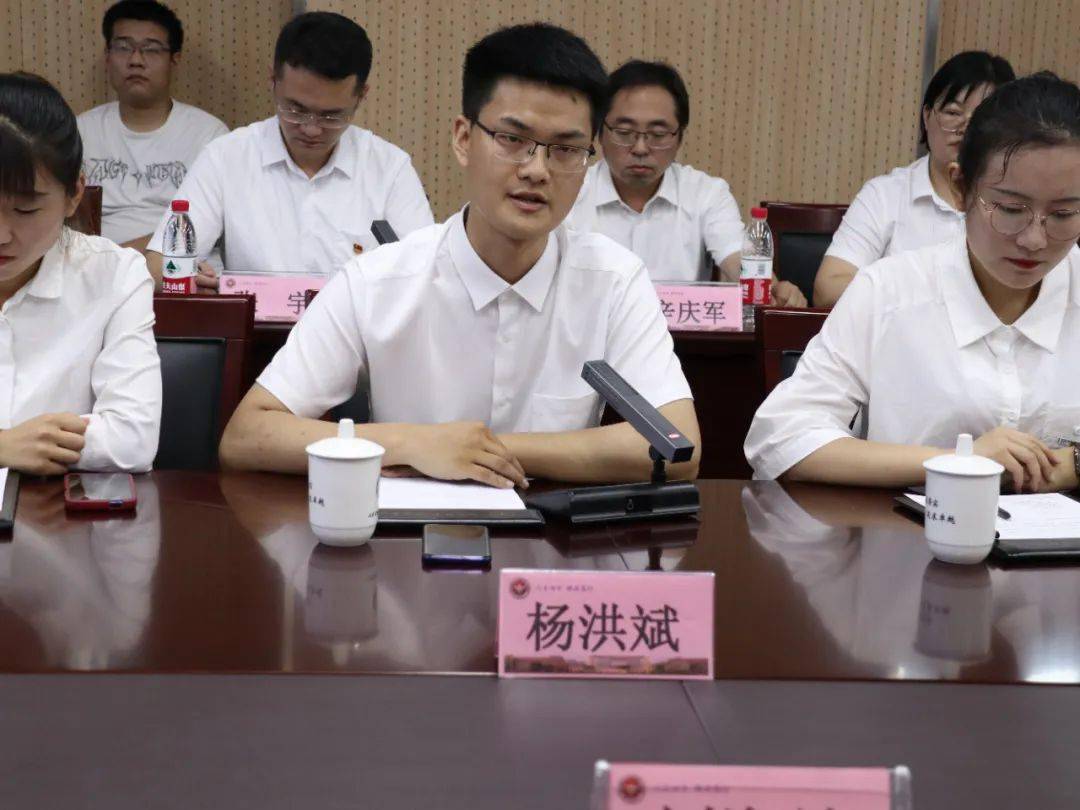 刘海涛同志作为北师大博士,以自身的学习经历与《学科教学知识》为例
