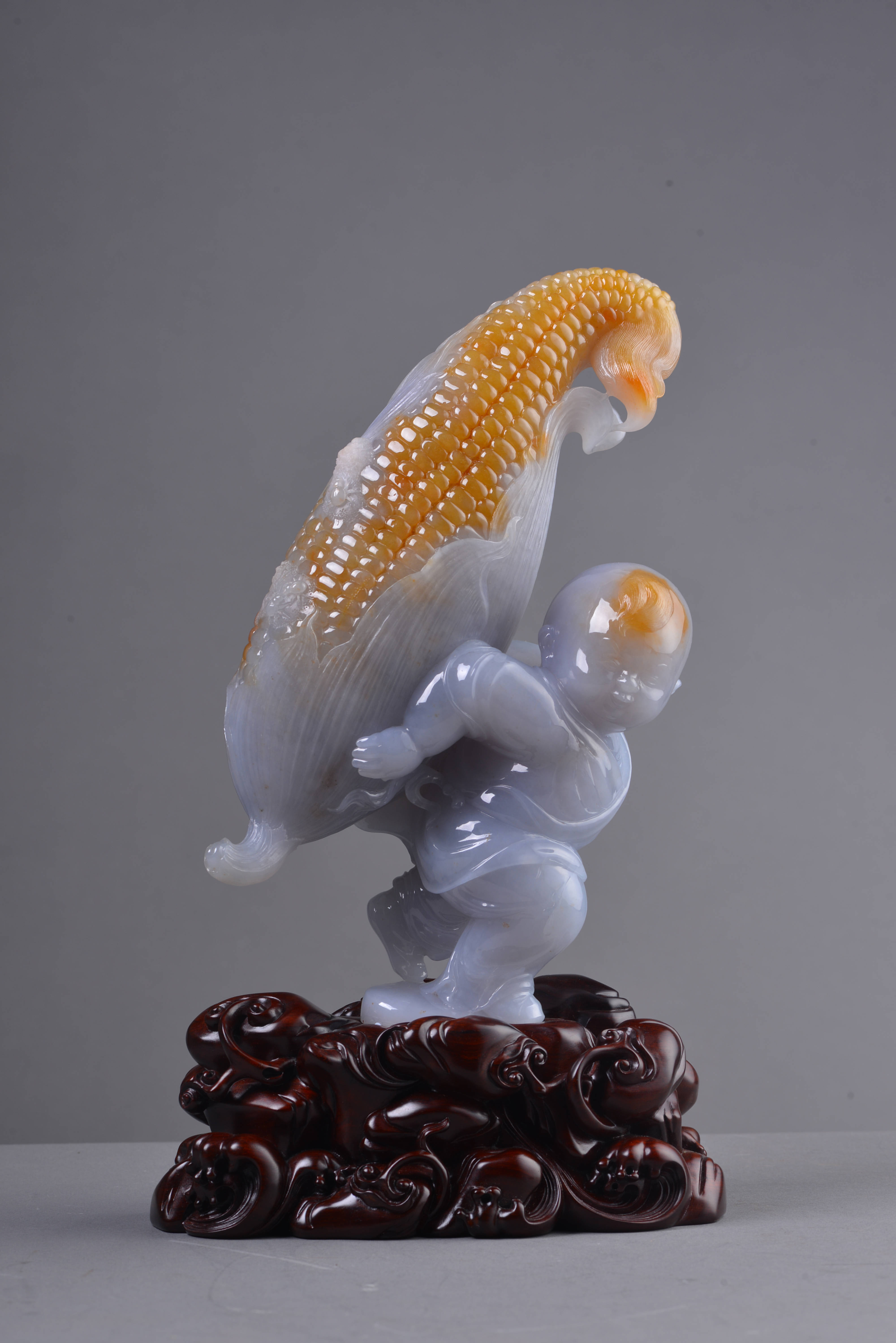 四会玉雕工匠推动行业再探新_玉器_作品_朱顺青