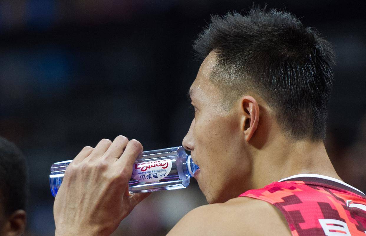 3元矿泉水,又卖出一个百亿富豪_周敬良_景田_中国