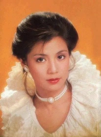 翁美玲(去世时26岁)陈百强(去世时35岁)张国荣(去世时47岁)"你不是