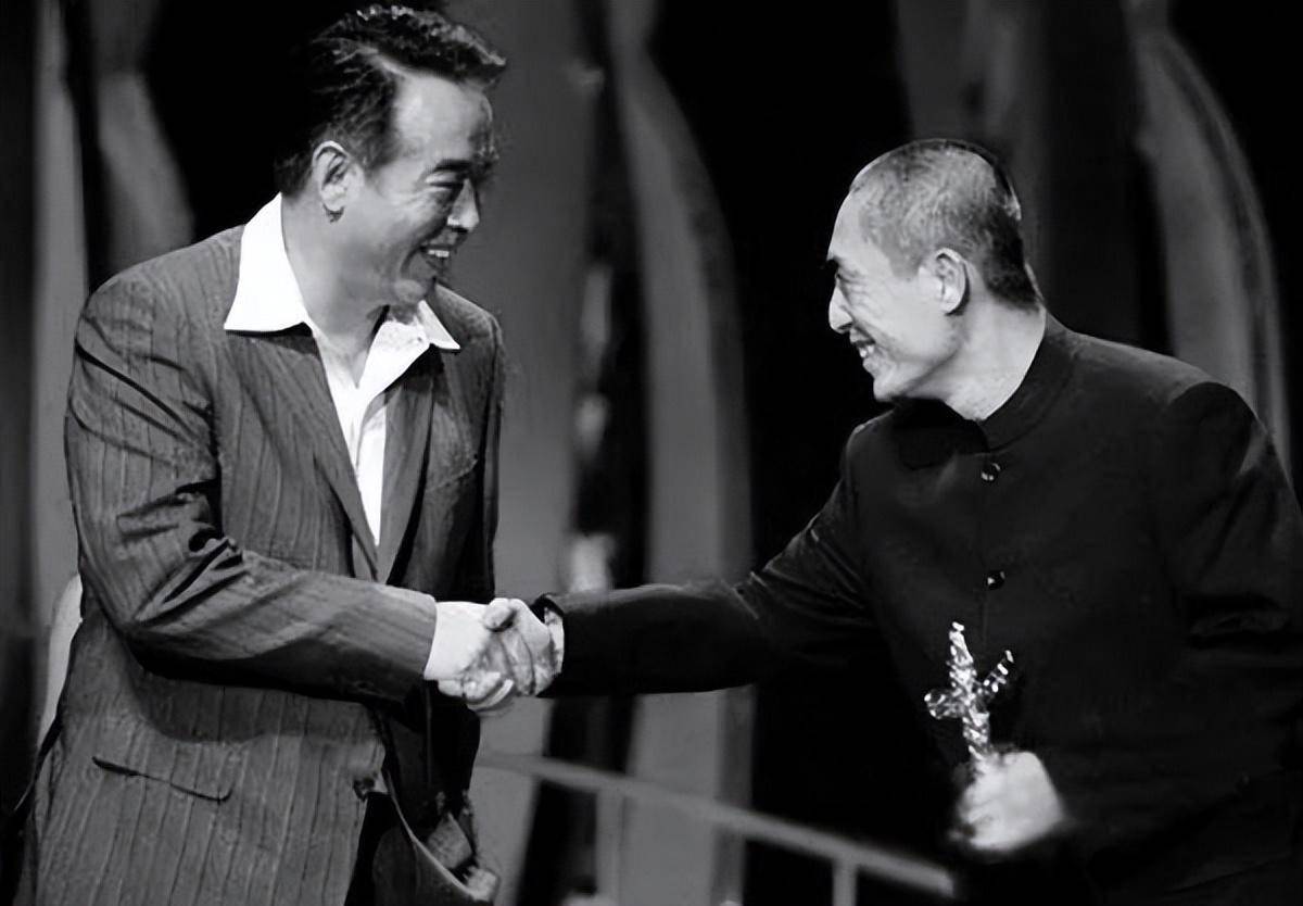 圈内子弟陈凯歌输给草根出身张艺谋,陈凯歌将任性进行到底_因为_总导