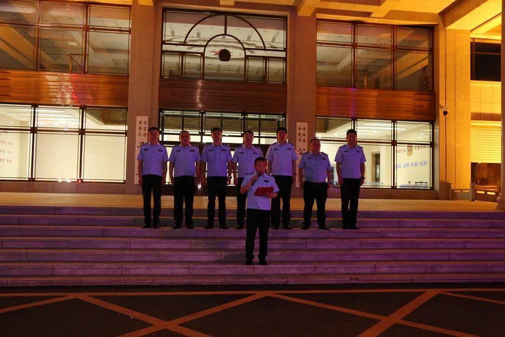 和龙市公安局启动夏夜治安巡查宣防集中统一行动_进行_仪式_警车